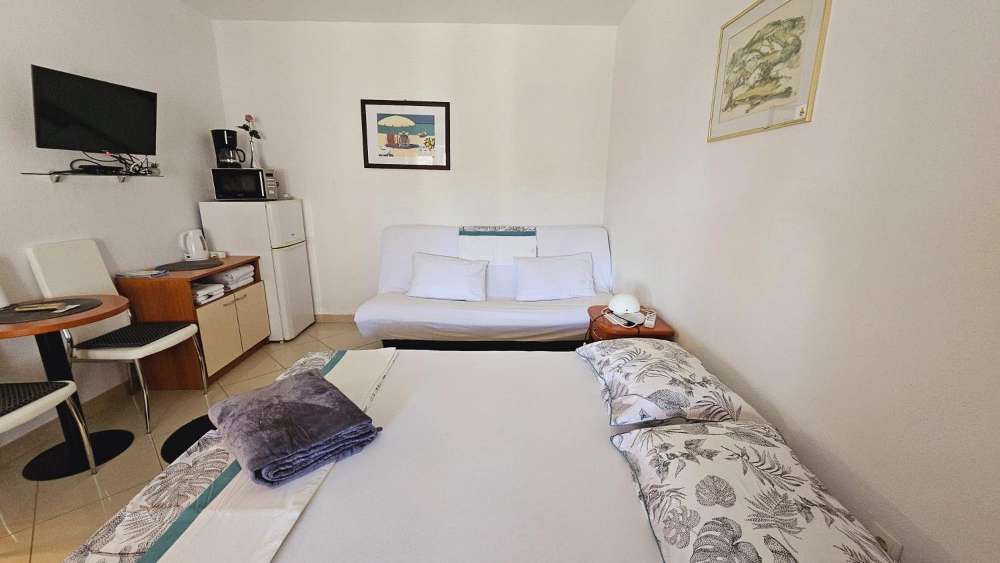 Apartment House Berry พรีมอชเตน ภายนอก รูปภาพ