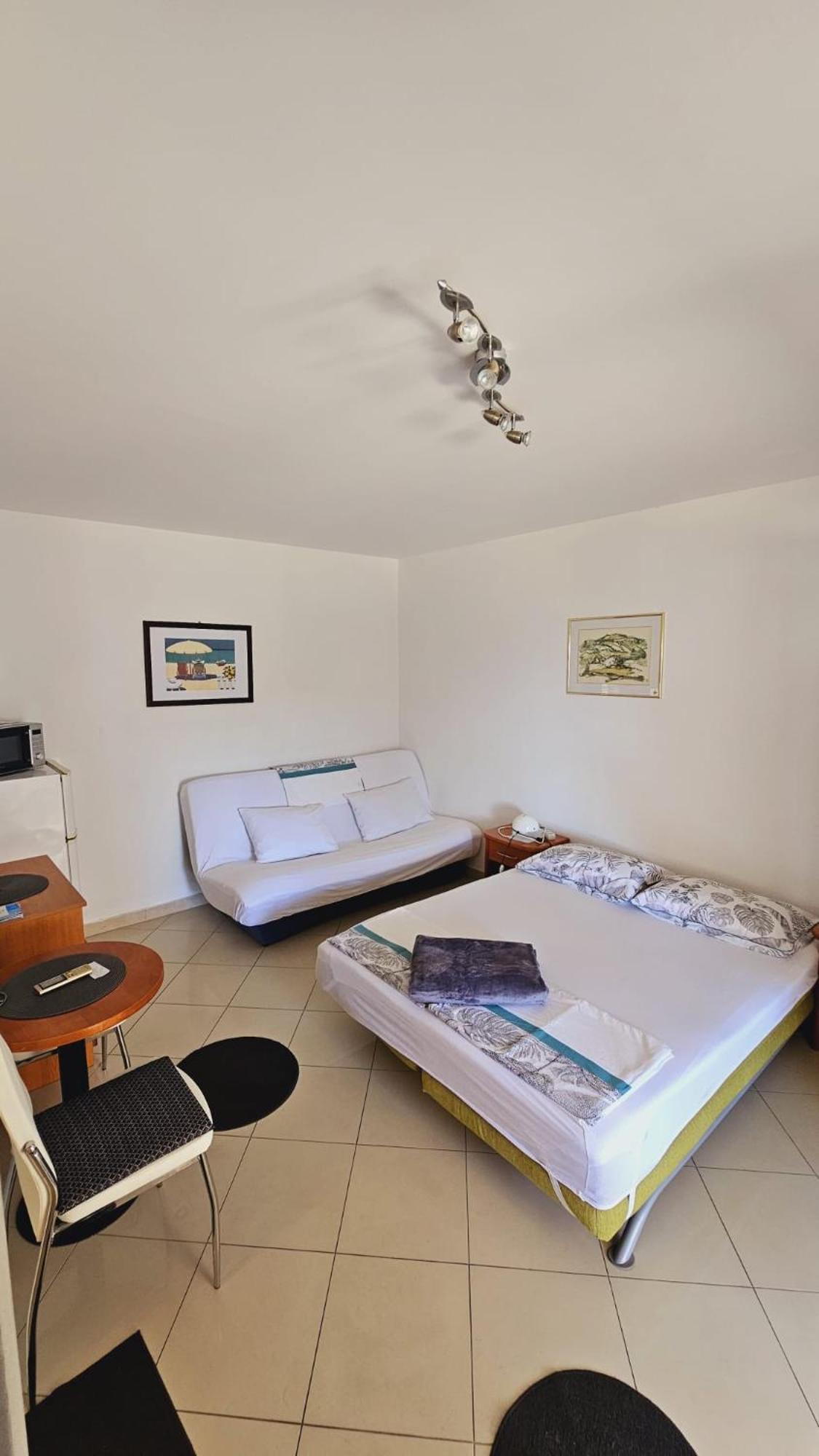 Apartment House Berry พรีมอชเตน ภายนอก รูปภาพ