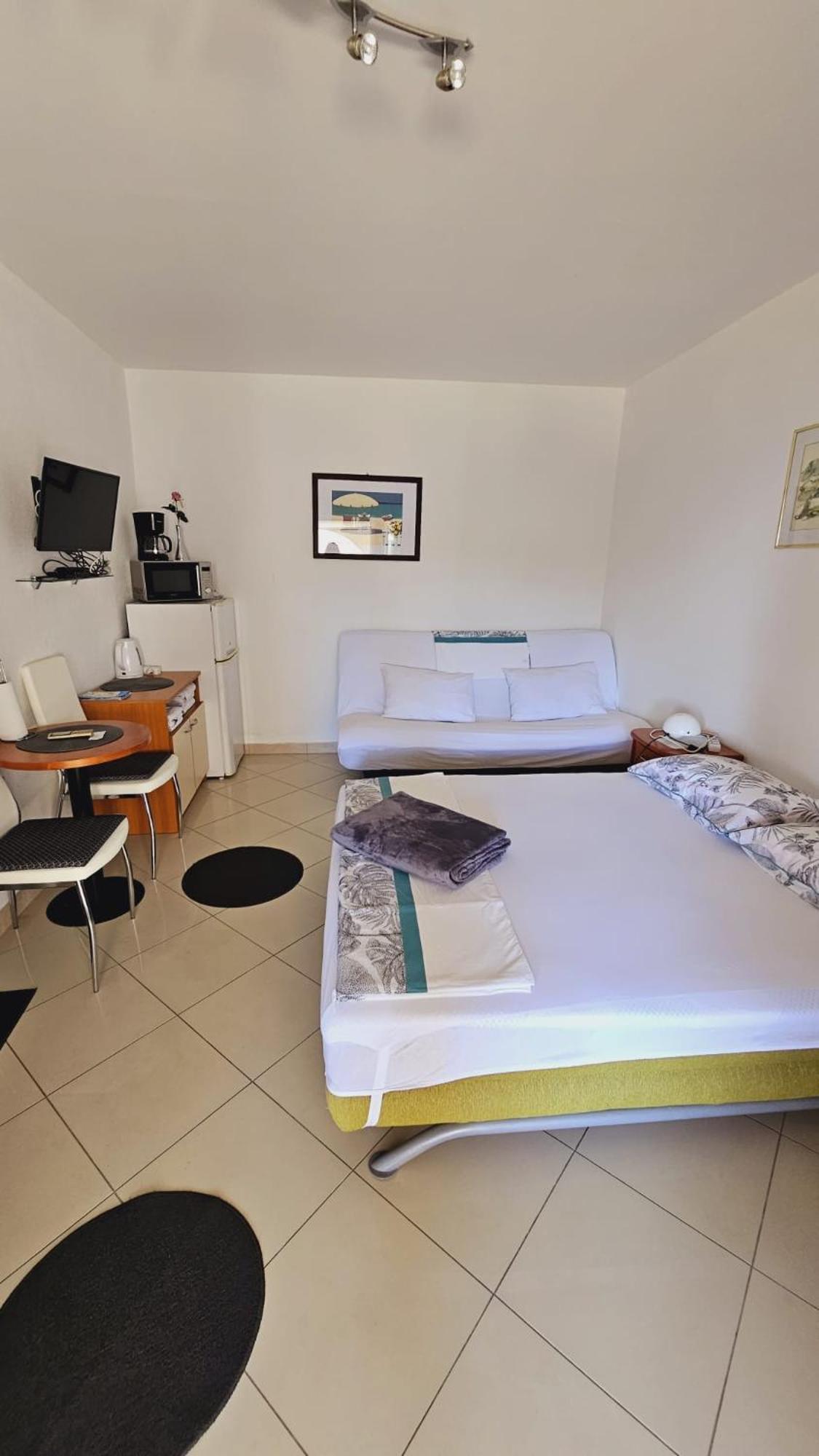 Apartment House Berry พรีมอชเตน ภายนอก รูปภาพ