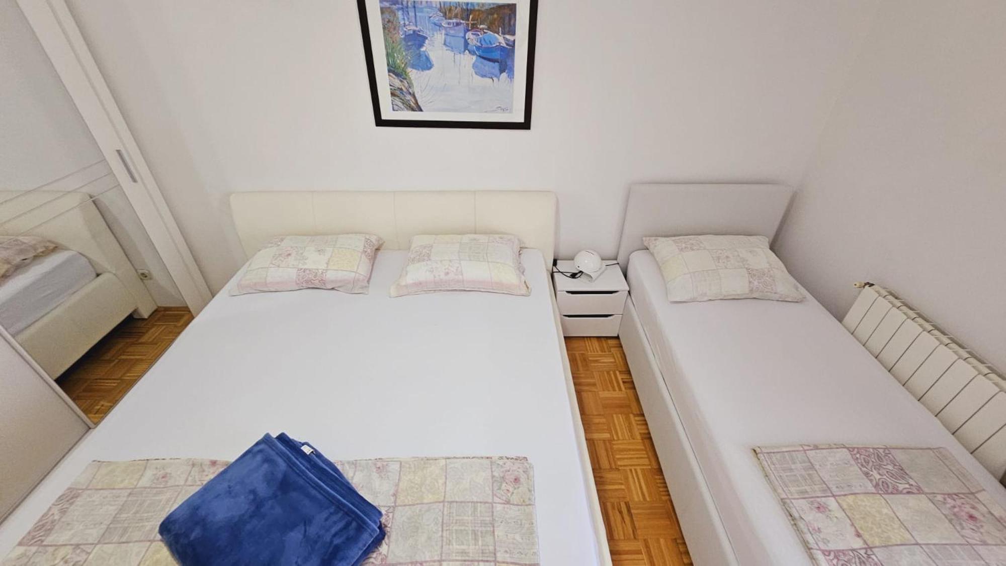 Apartment House Berry พรีมอชเตน ภายนอก รูปภาพ